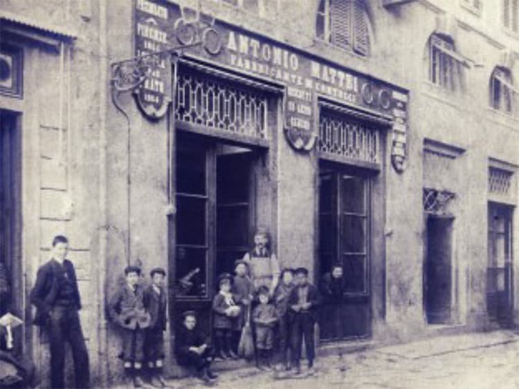Ingresso bottega 1800