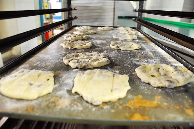Pan di Ramerino in teglia prima della lievitatura